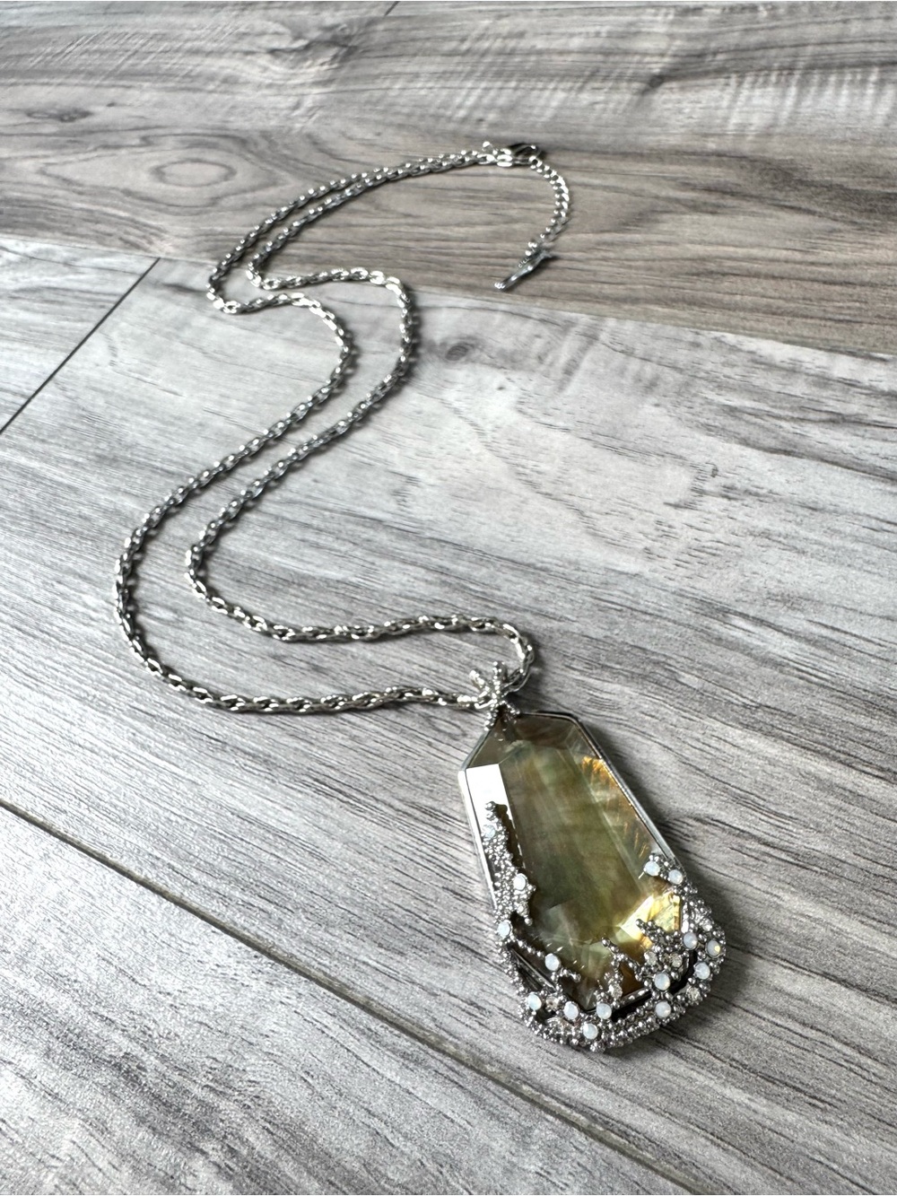 Chloe + Isabel Ocean Lace Statement Pendant Necklace - Picture 2 of 7